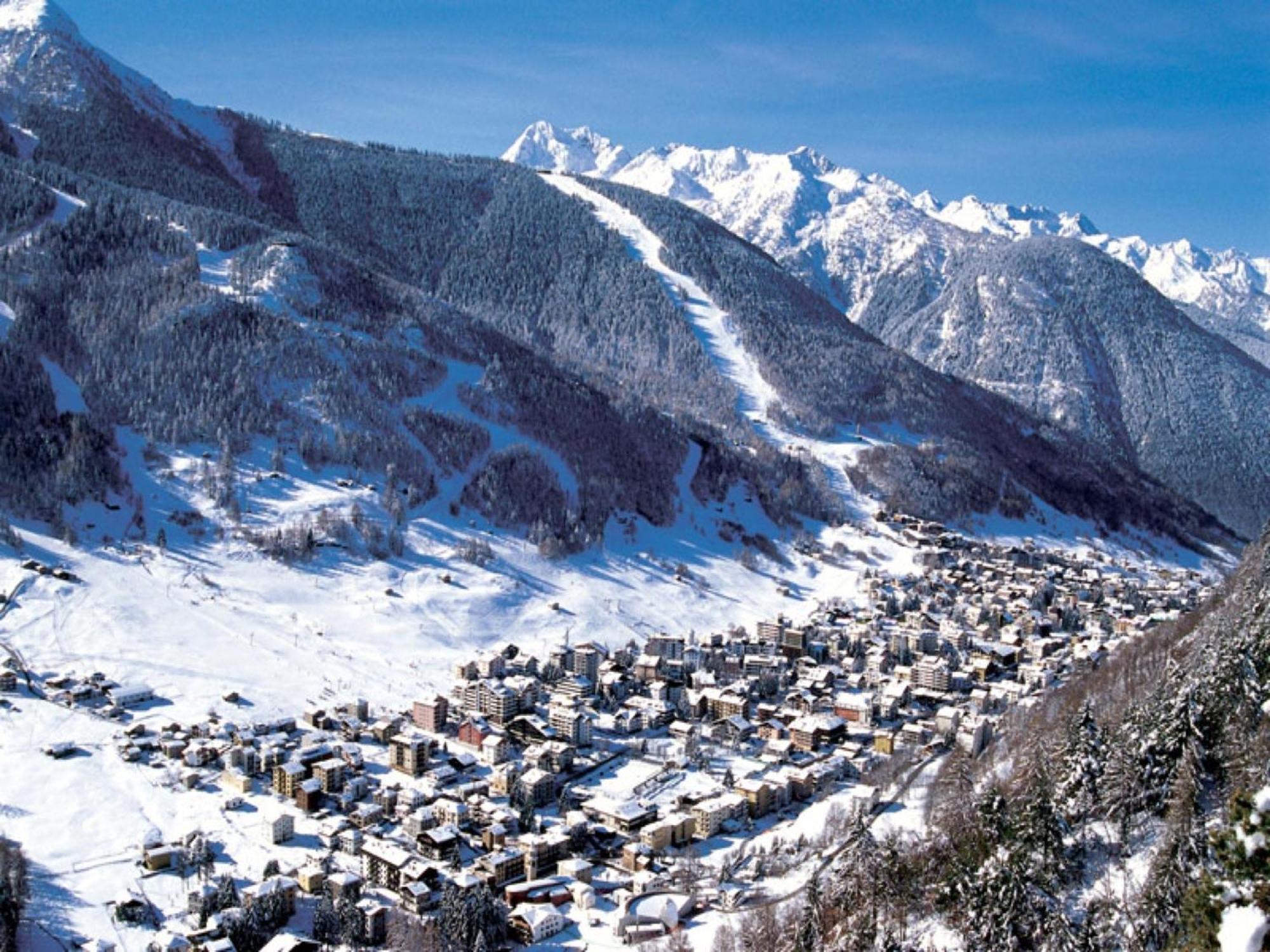 Hotel Ginepro Aprica Exterior photo